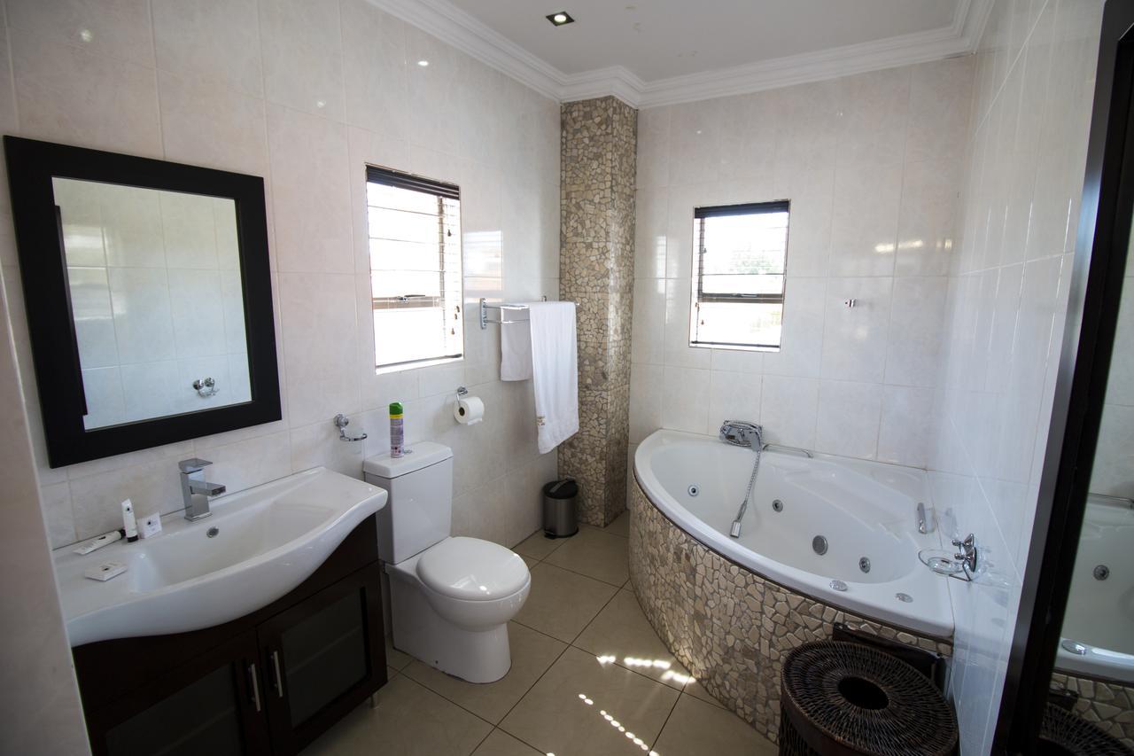 The Shamrock Hotel Polokwane Eksteriør billede